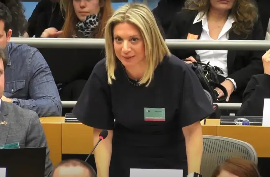 Σφοδρή επίθεση της Μαρίας Καρυστιανού κατά του Θάνου Πλεύρη για την υπουργοποίησή&hellip;