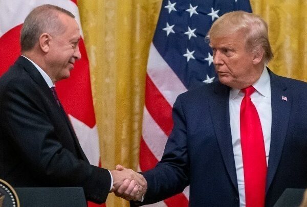 Συνάντηση Τραμπ – Ερντογάν στη Χάγη: Στο επίκεντρο η εκεχειρία Ισραήλ-Ιράν, η Γάζα και οι εμπορικές σχέσεις