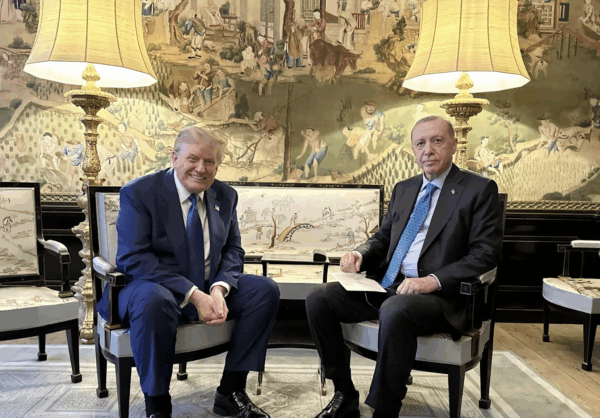 Τετ-α-τετ του «απομονωμένου» Ερντογάν με τον Τραμπ με φόντο τη Γάζα, την Ουκρανία και την αγορά αμερικανικών οπλικών συστημάτων
