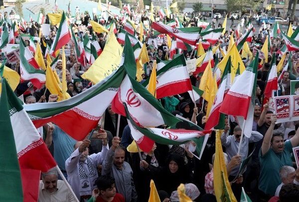 Washington Post: Απόρρητη αμερικανική έκθεση αμφισβητεί την προοπτική ανατροπής του καθεστώτος στο Ιράν