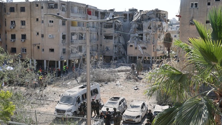 Κλιμάκωση χωρίς τέλος: Νέοι ιρανικοί πύραυλοι στο Ισραήλ – Χτυπήθηκε νοσοκομείο, τραυματίες&hellip;