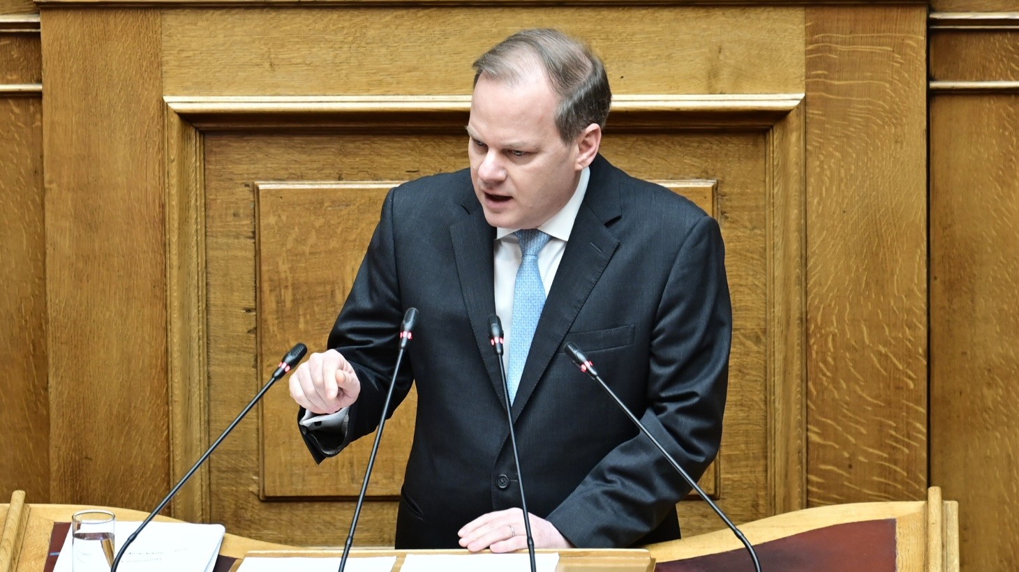 Καραμανλής στη Βουλή: Δεν κρύβομαι, δεν ζήτησε κανείς…