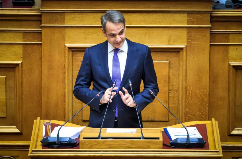 Μητσοτάκης στη Βουλή: «Αθλιότητα και εκτροπή» οι κατηγορίες για εσχάτη προδοσία