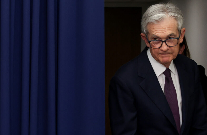 Σήμα για μειώσεις επιτοκίων από τον Τζερόμ Πάουελ στο Jackson Hole