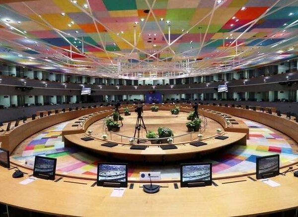 Σύνοδος κορυφής ΕΕ: Ήταν στραβό το κλίμα το έφαγαν και οι δασμοί του Τραμπ