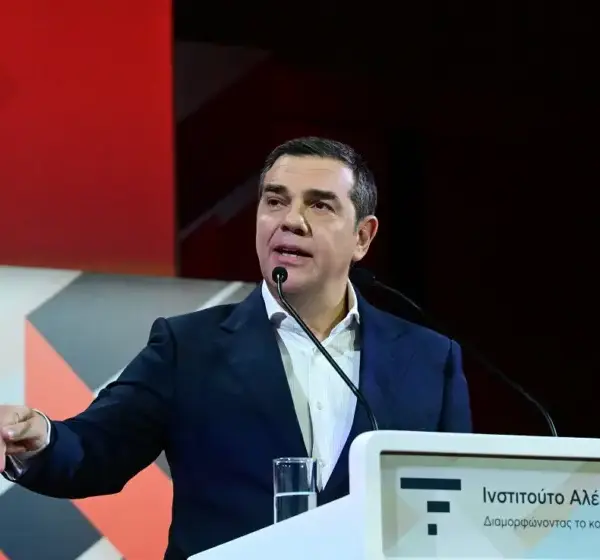 Τσίπρας: «Ποιος φοβάται την αλήθεια για το ’15;» – Ζητά τη δημοσιοποίηση των πρακτικών της κρίσιμης Συνόδου των πολιτικών αρχηγών του 2015