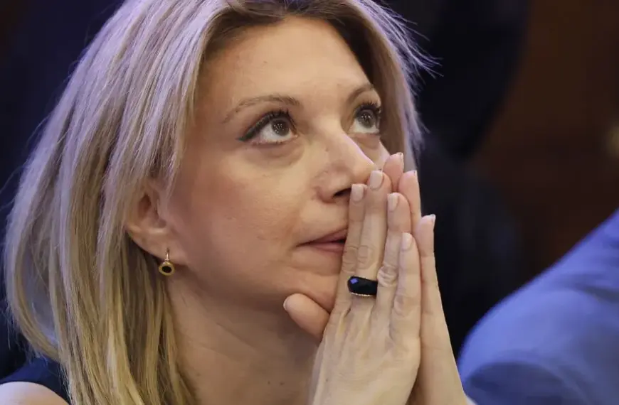 Οργισμένη αντίδραση της Μαρίας Καρυστιανού για την παραπομπή Καραμανλή μόνο για πλημμέλημα