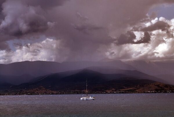 ADEL: Νέα κακοκαιρία προ των πυλών με ισχυρές βροχές και καταιγίδες