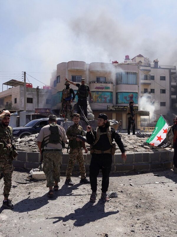 Ισραηλινά πλήγματα στη Συρία υπό το βλέμμα ΗΠΑ και Ρωσίας