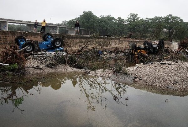 Τραγωδία στο Τέξας: Τουλάχιστον 27 νεκροί και δεκάδες αγνοούμενοι από φονικές πλημμύρες