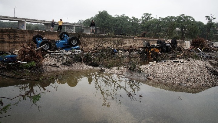 Τραγωδία στο Τέξας: Τουλάχιστον 27 νεκροί και δεκάδες αγνοούμενοι από φονικές πλημμύρες