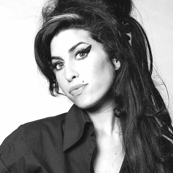 Amy Winehouse: Σαν σήμερα σβήνει ένα από τα μεγαλύτερα ταλέντα του 21ου&hellip;