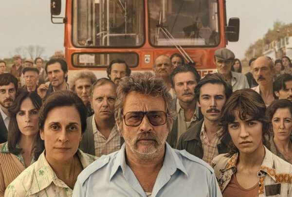 «Το 47»: Ο οδηγός λεωφορείου που άλλαξε τη Βαρκελώνη, τώρα στους ελληνικούς κινηματογράφους