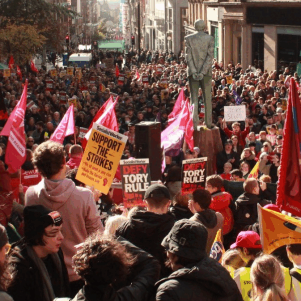 Η αναγέννηση της βρετανικής Αριστεράς