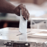 Δημοσκόπηση της Pulse: Σταθερό προβάδισμα για τη ΝΔ, πιέσεις από την ακρίβεια και άνοδος για Τσίπρα – Σαμαρά