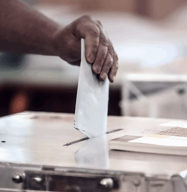 Δημοσκόπηση της Pulse: Σταθερό προβάδισμα για τη ΝΔ, πιέσεις από την ακρίβεια και άνοδος για Τσίπρα – Σαμαρά