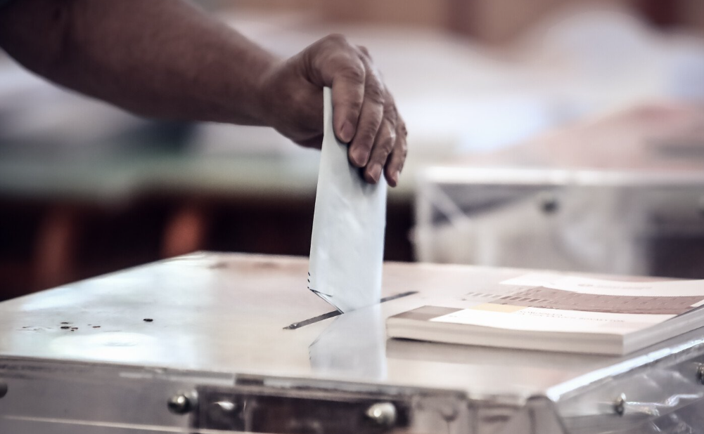 Δημοσκόπηση της Pulse: Σταθερό προβάδισμα για τη ΝΔ,…