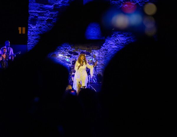 Gloria Gaynor στο Sani Festival: Μια νύχτα που θα μείνει στην ιστορία