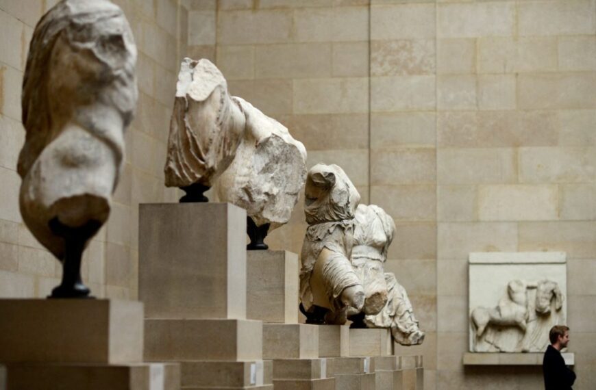 Γλυπτά του Παρθενώνα: Η επιστολή των «34» και οι προκλητικές δηλώσεις Φάρατζ