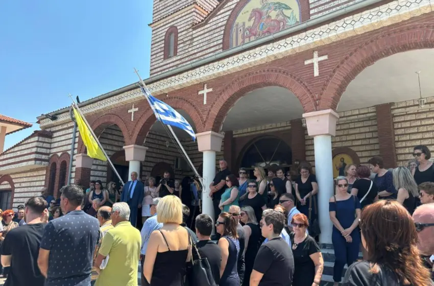 Ηρώ Καριοφύλλη: Τελέσθηκε η κηδεία της δημοσιογράφου στις Σέρρες