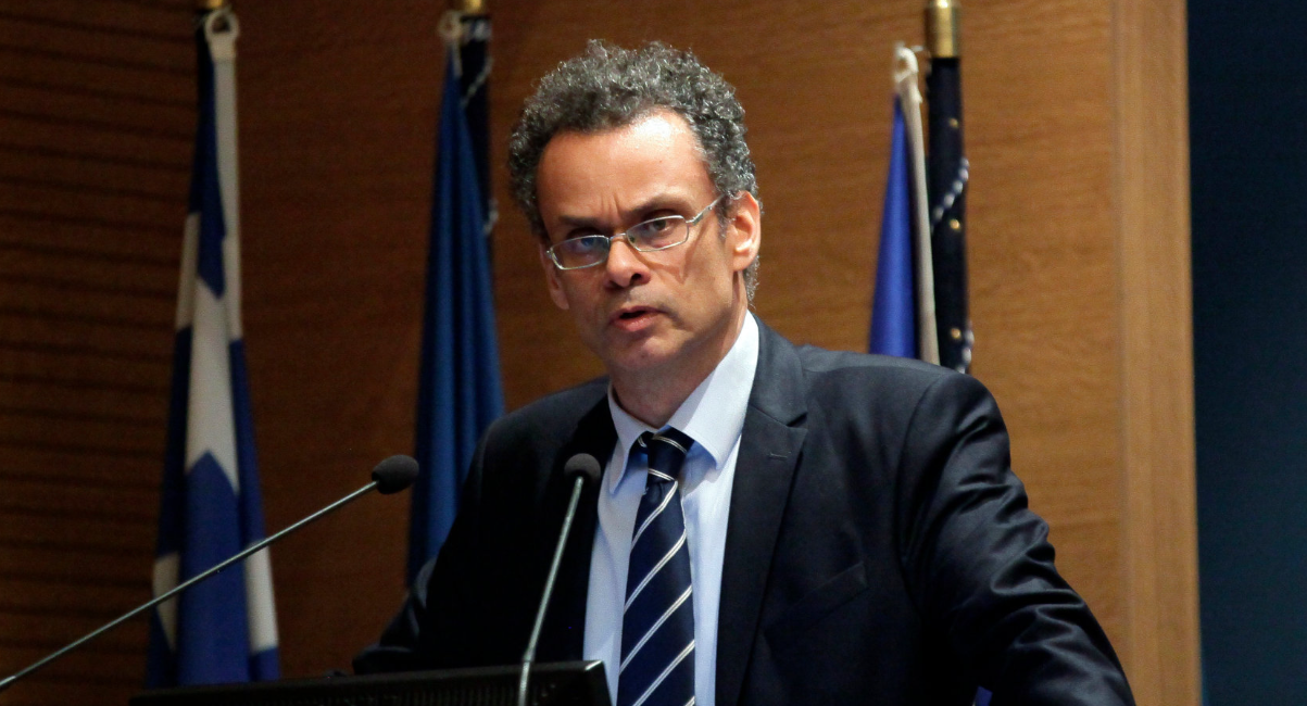 Ξενοφών Κοντιάδης / Δέκα χρόνια μετά: Το δημοψήφισμα ως τραύμα και ως μάθημα
