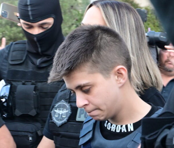 Υπόθεση Μουρτζούκου: Από το ριάλιτι στον «λιθοβολισμό»
