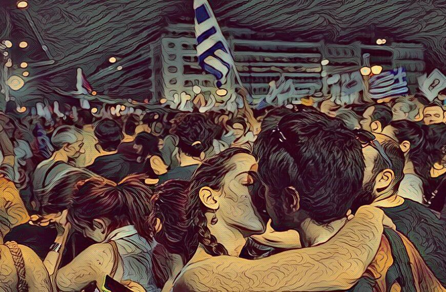 Δημοψήφισμα 2015: Δέκα χρόνια από τη μεγάλη ρήξη που παραμένει ανοιχτό τραύμα