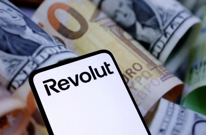 Η Revolut ζητά 1 δισ. δολάρια για παγκόσμια επέκταση με αποτίμηση 65 δισ. δολάρια