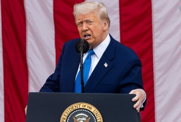 Τελειώνει πράγματι πολέμους ο Τραμπ;