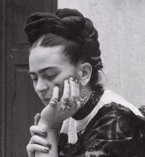 Frida Kahlo: Πέρα από το είδωλο – Μια καθηλωτική εμπειρία στη Θεσσαλονίκη