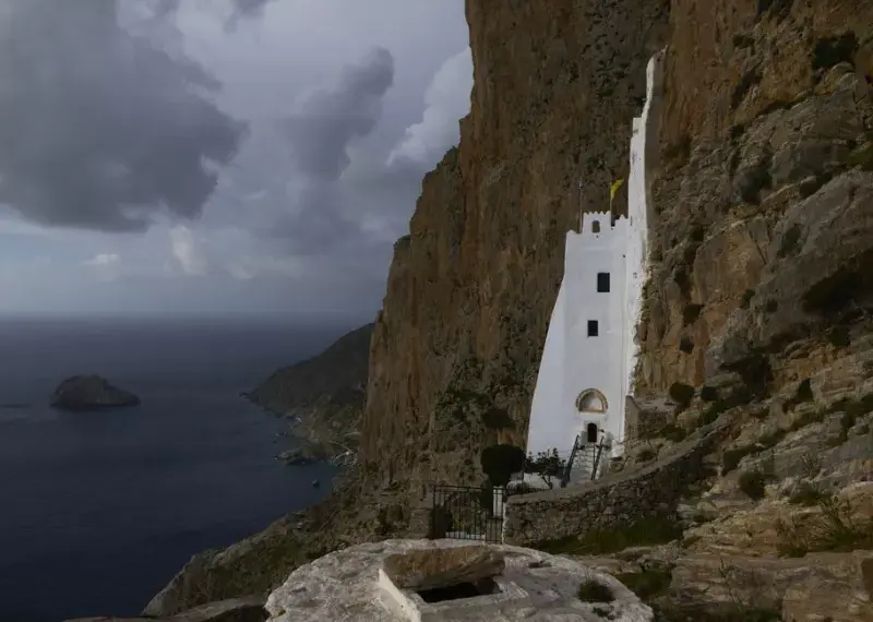 Αμοργός: Το απέραντο γαλάζιο που δεν τελειώνει ποτέ