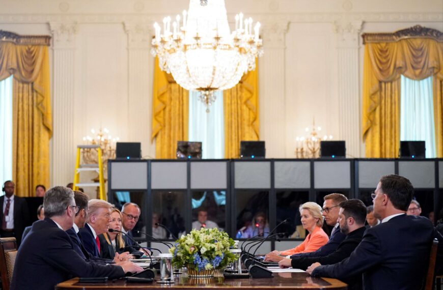 Τραμπ στη σύνοδο με Ευρωπαίους ηγέτες: «Σε 1-2 εβδομάδες θα ξέρουμε αν&hellip;