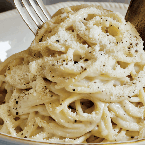 Cacio e pepe: ΑΥΤΗ είναι η αυθεντική συνταγή του