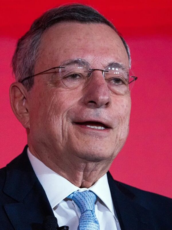 Μάριο Ντράγκι: «Η Ευρώπη πρέπει να πάψει να είναι θεατής και να γίνει πρωταγωνιστής»