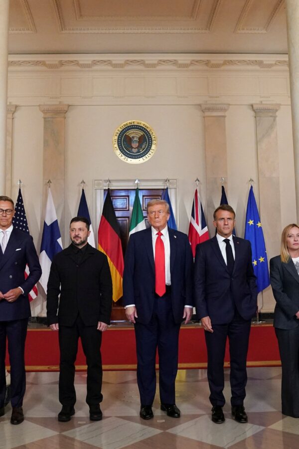 Σον ΜακΚρις / Σύνοδος του Λευκού Οίκου: Ένα σεμινάριο διπλωματίας