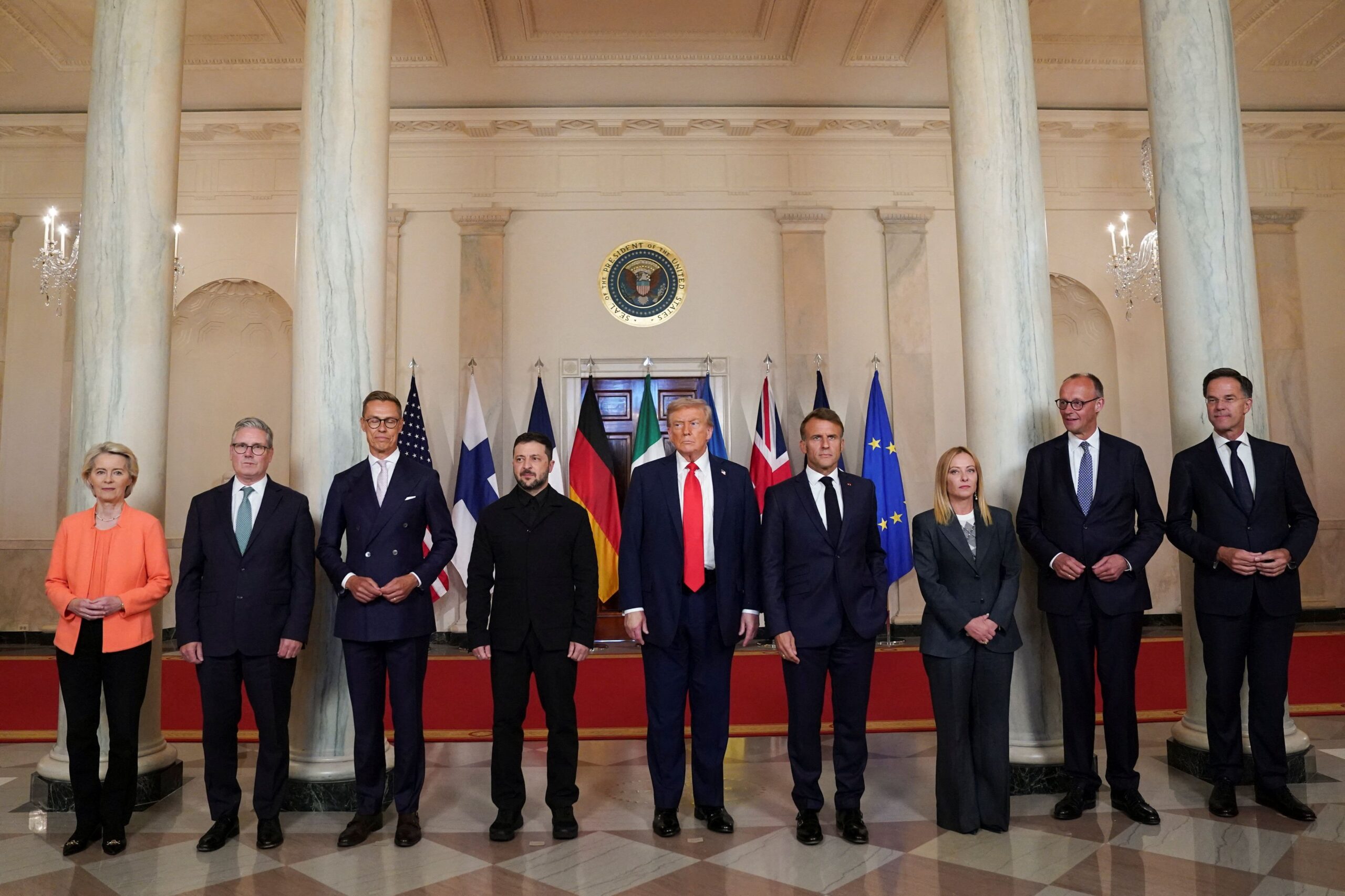 Σον ΜακΚρις / Σύνοδος του Λευκού Οίκου: Ένα σεμινάριο διπλωματίας