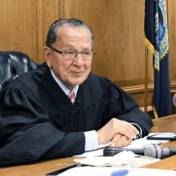 Φρανκ Κάπριο: Εφυγε ο Δικαστής που πίστεψε πως η Δικαιοσύνη πρέπει να υπηρετεί τον άνθρωπο και την κοινωνία