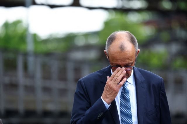 Καμπανάκι για τον Μερτς – Η ακροδεξιά AfD προηγείται στις δημοσκοπήσεις