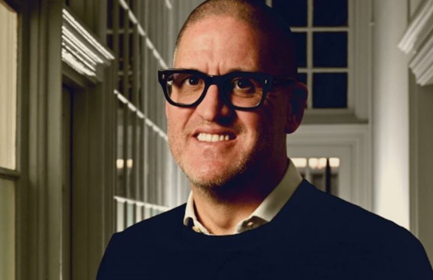 Σοβαρό τροχαίο στη Μύκονο για τον δισεκατομμυριούχο Τομ Γκρίνγουντ – Δίνει μάχη για τη ζωή του