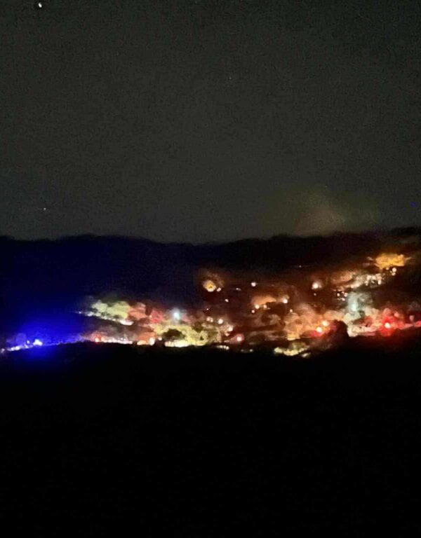 Μεγάλη φωτιά στη δυτική Λέσβο – Μάχη της Πυροσβεστικής στη Φίλια