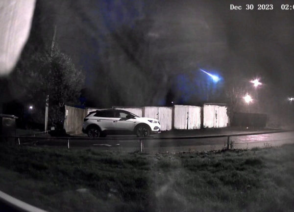 ΗΠΑ: Μετεωρίτης γηραιότερος από τη Γη έπεσε σε σπίτι στην Τζόρτζια