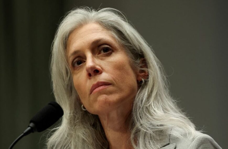 Καταιγίδα παραιτήσεων στα CDC: Ο ελληνοαμερικανός γιατρός Δημήτρης Δασκαλάκης καταγγέλλει «πολιτική υπονόμευση&hellip;