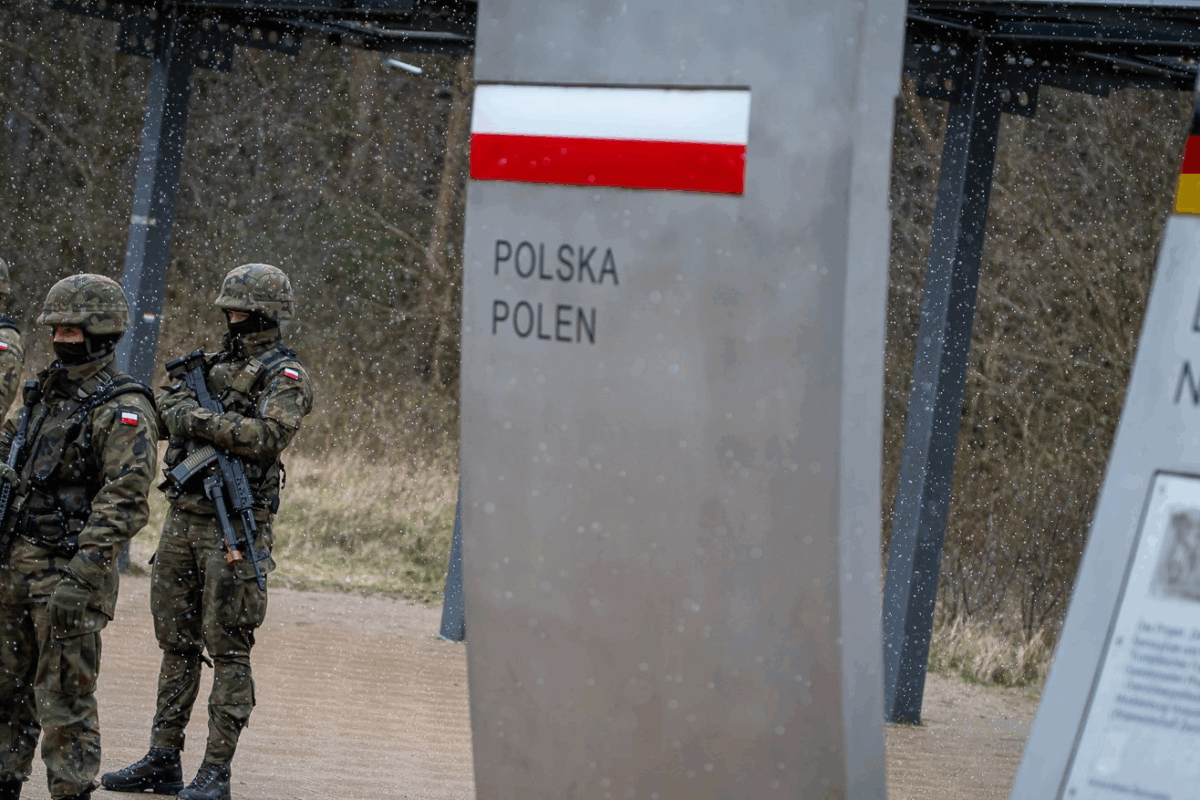 Mαρκ Μπασέτς / Γερμανία-Πολωνία: Η επιστροφή των συνόρων