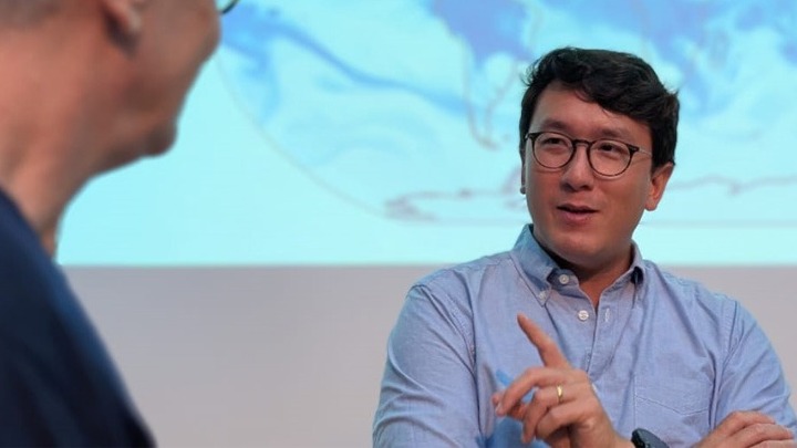 Ρέμι Λαμ: Ένας από τους «10 επιστήμονες που διαμόρφωσαν την επιστήμη το 2024» και συνιδρυτής της ομάδας καιρού της Google DeepMind