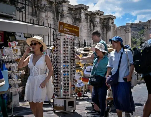 Guardian: «Η Ταϊλάνδη της Ευρώπης»