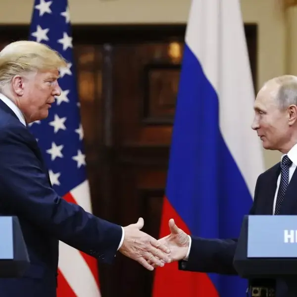 ΗΠΑ-Ρωσία: Ενεργειακές συμφωνίες-μαμούθ στο περιθώριο των ειρηνευτικών διαπραγματεύσεων για την Ουκρανία