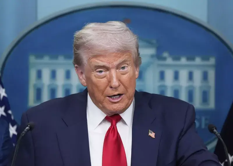 Απειλή για αγωγή 1 δισ. δολαρίων από τον Αμερικανό πρόεδρο στο BBC μετά το «πειραγμένο» ντοκιμαντέρ