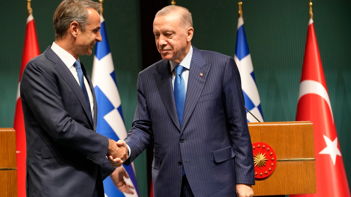 Η Milliyet για τις ελληνοτουρκικές σχέσεις: «Η ελληνική αρρώστια υποτροπιάζει»