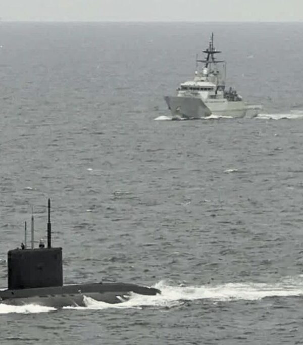 Συναγερμός για ρωσικό υποβρύχιο στη Μεσόγειο: Κίνδυνος έκρηξης στο Novorossiysk