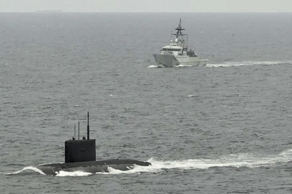 Συναγερμός για ρωσικό υποβρύχιο στη Μεσόγειο: Κίνδυνος έκρηξης στο Novorossiysk